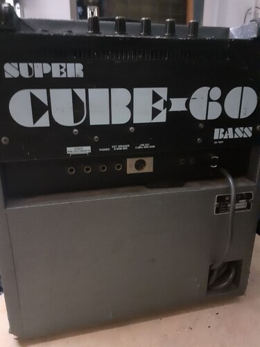 Roland Super Cube-60 Bass